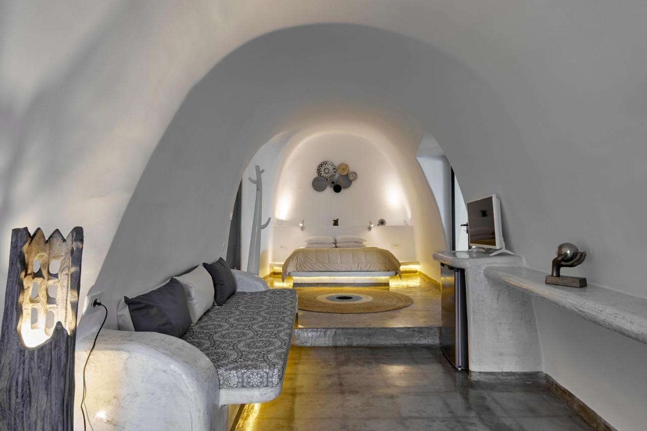 Suites Of The Gods Cave Spa Hotel Megalochori  Zewnętrze zdjęcie