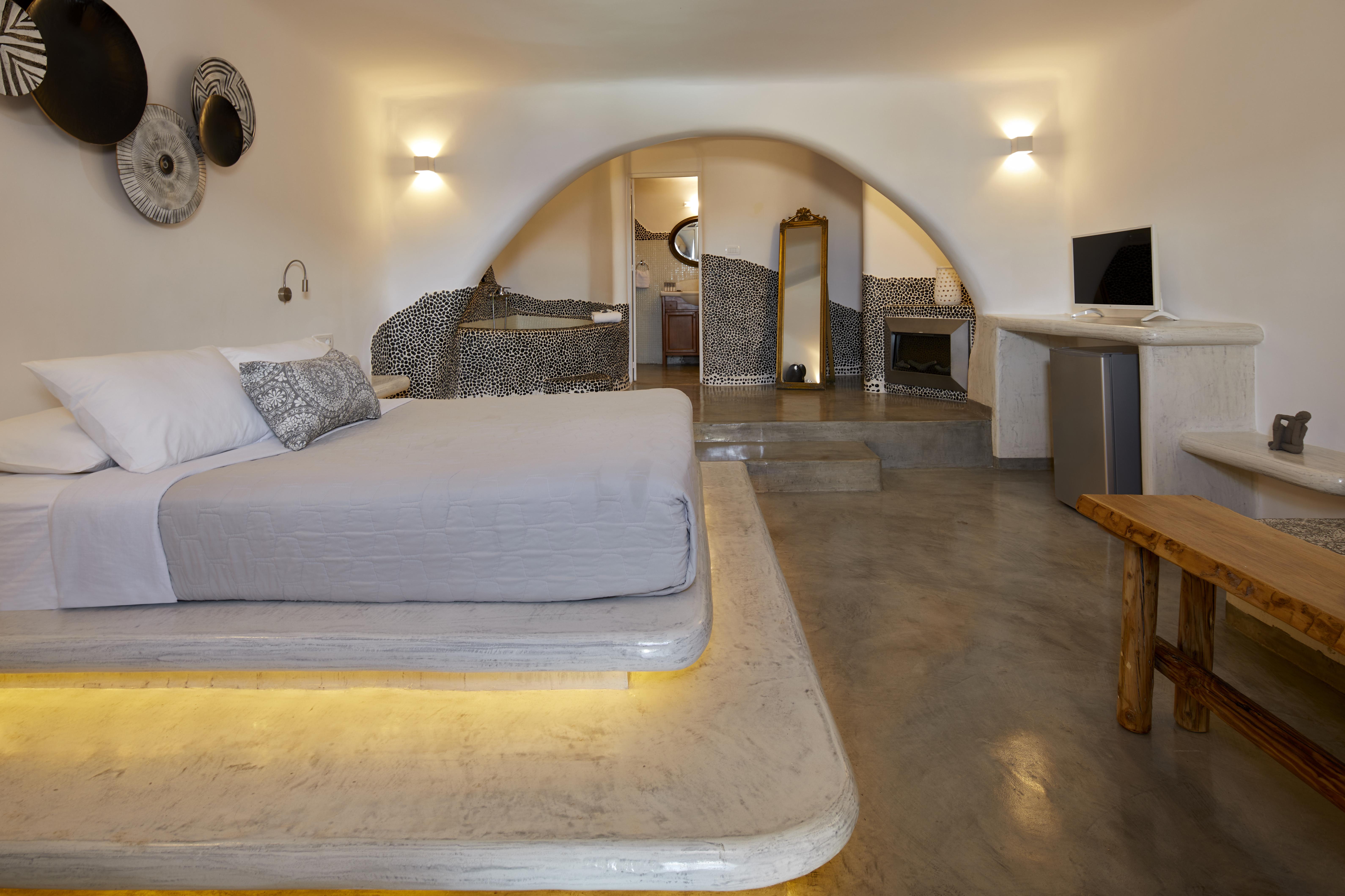Suites Of The Gods Cave Spa Hotel Megalochori  Zewnętrze zdjęcie