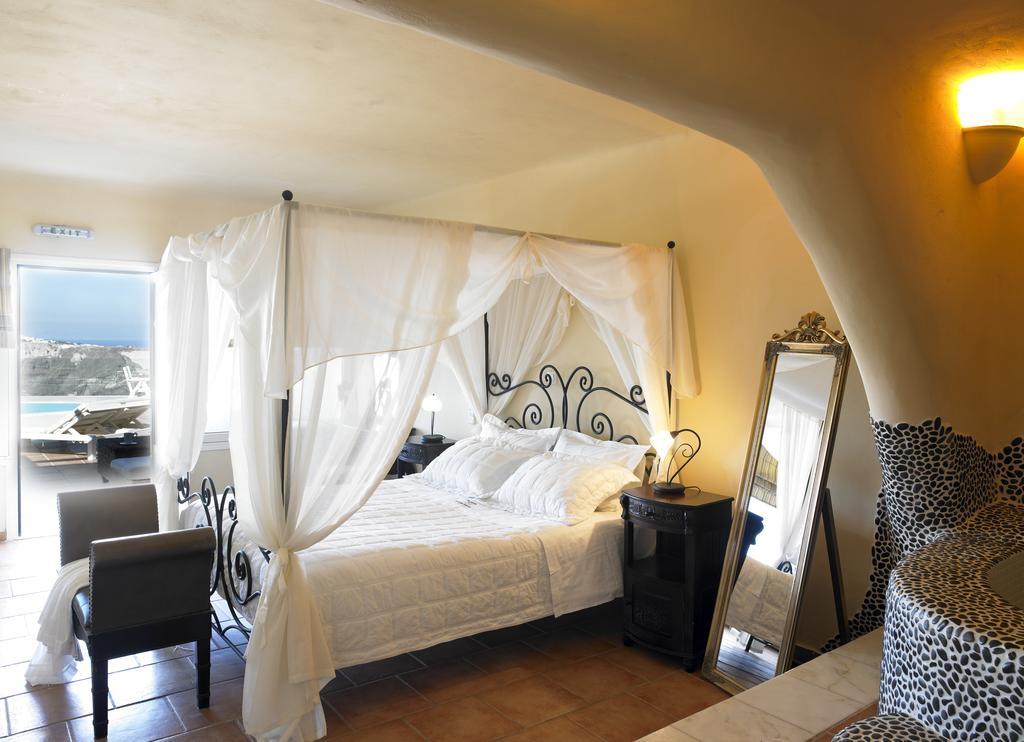 Suites Of The Gods Cave Spa Hotel Megalochori  Zewnętrze zdjęcie